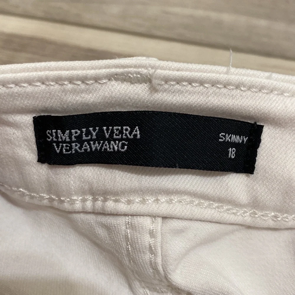 Brand New Simply Vera Wang Power Stretch Denim - Picture 4 of 10